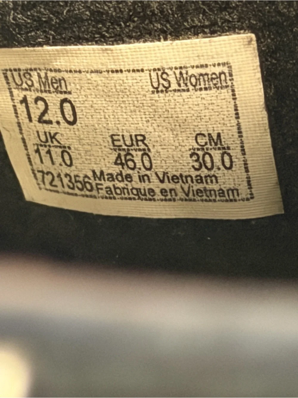 Vans ships within